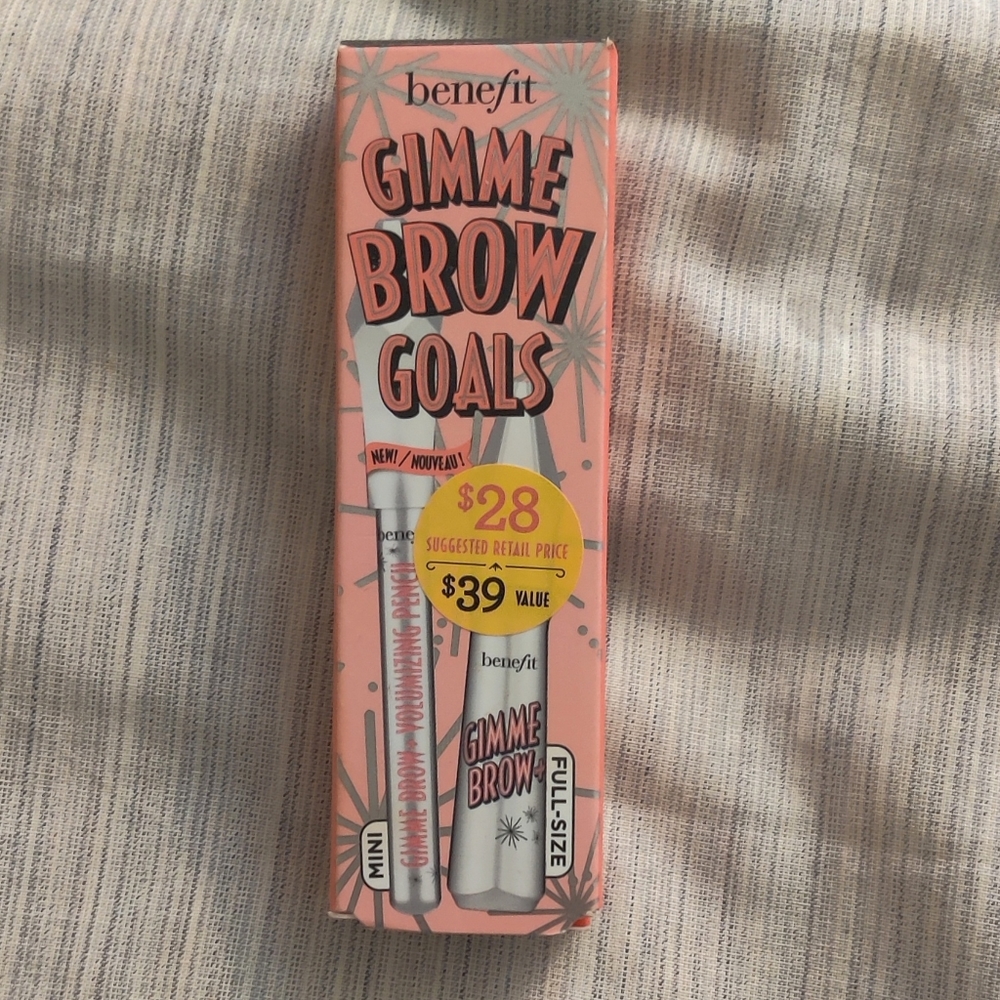 Benefit Gimme Brow + eye pencil